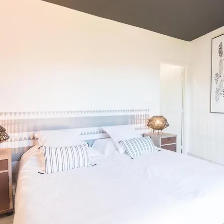 Open Sun Avec Jacuzzi Privatif Et Parking Prive סרלה-לה קנדה